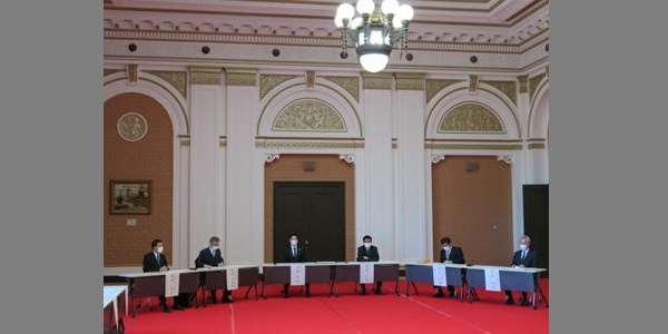 大阪大学