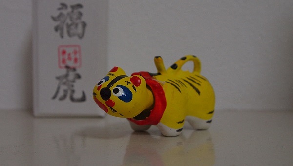 虎の置物