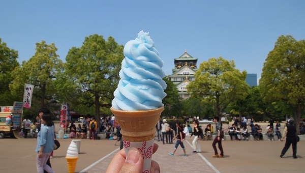 大阪城天守閣とソーダ・ソフト